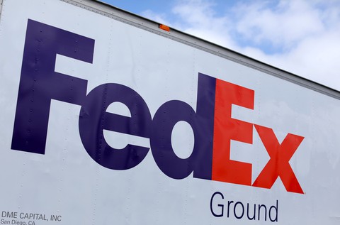 Trung Quốc điều tra FedEx vì ‘chuyển nhầm’ bưu kiện Huawei - Ảnh 1. Trung Quốc điều tra FedEx vì ‘chuyển nhầm’ bưu kiện Huawei - Ảnh 1.