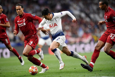 Son Heung Min bứt tốc thần sầu nhưng Van Dijk đã... phá thành công - Ảnh 3. Son Heung Min bứt tốc thần sầu nhưng Van Dijk đã... phá thành công - Ảnh 3.