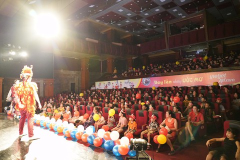 Để trẻ vui chơi hè cùng những chuyến bay tuổi thơ - Ảnh 2. Để trẻ vui chơi hè cùng những chuyến bay tuổi thơ - Ảnh 2.