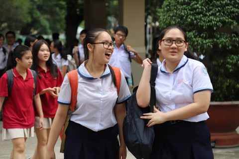 Đề thi văn lớp 10 TP.HCM: thí sinh em khen hay, em nói khó - Ảnh 9. Đề thi văn lớp 10 TP.HCM: thí sinh em khen hay, em nói khó - Ảnh 9.