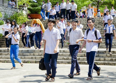 Bà Rịa - Vũng Tàu công bố điểm thi vào lớp 10 - Ảnh 1. Bà Rịa - Vũng Tàu công bố điểm thi vào lớp 10 - Ảnh 1.