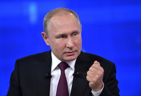 Tổng thống Putin tố Mỹ đánh Huawei để kiềm hãm Trung Quốc - Ảnh 1. Tổng thống Putin tố Mỹ đánh Huawei để kiềm hãm Trung Quốc - Ảnh 1.