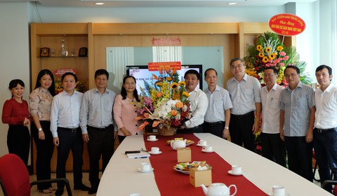 Báo Tuổi Trẻ là ‘món ăn tinh thần’ của người dân - Ảnh 1. Báo Tuổi Trẻ là ‘món ăn tinh thần’ của người dân - Ảnh 1.