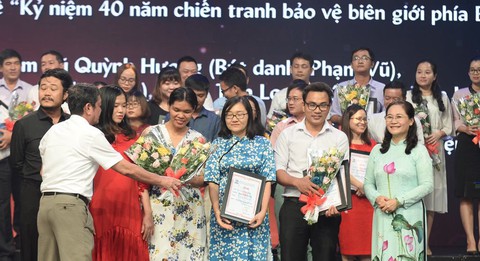 Báo Tuổi Trẻ đoạt 8 giải báo chí TP.HCM lần thứ 37 - Ảnh 2. Báo Tuổi Trẻ đoạt 8 giải báo chí TP.HCM lần thứ 37 - Ảnh 2.