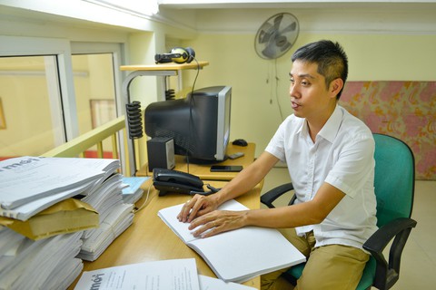 Mắt không nhìn thấy, chàng trai ấy vẫn 15 năm làm... phóng viên - Ảnh 5. Mắt không nhìn thấy, chàng trai ấy vẫn 15 năm làm... phóng viên - Ảnh 5.