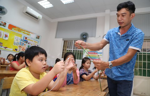 Học hè, chơi hè thời nay: Khi trường công nhập cuộc - Ảnh 2. Học hè, chơi hè thời nay: Khi trường công nhập cuộc - Ảnh 2.