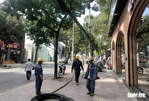 Mất điện gọi tổng đài không được, báo sự cố thế nào? - Ảnh 1. Mất điện gọi tổng đài không được, báo sự cố thế nào? - Ảnh 1.