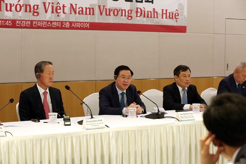 Doanh nghiệp Hàn Quốc có thể mua ngân hàng yếu kém của Việt Nam - Ảnh 2. Doanh nghiệp Hàn Quốc có thể mua ngân hàng yếu kém của Việt Nam - Ảnh 2.