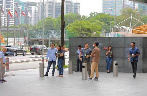 Ở Malaysia, hút thuốc trong quán ăn bị phạt đến 56 triệu đồng - Ảnh 2. Ở Malaysia, hút thuốc trong quán ăn bị phạt đến 56 triệu đồng - Ảnh 2.