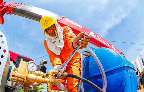 Tiêu thụ điện kỷ lục, EVN phát điện chạy dầu giá cao tới 5.000 đồng/kWh - Ảnh 1. Tiêu thụ điện kỷ lục, EVN phát điện chạy dầu giá cao tới 5.000 đồng/kWh - Ảnh 1.
