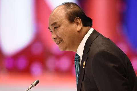 Thủ tướng Nguyễn Xuân Phúc: Biển Đông còn phức tạp, ngư dân còn bị va chạm nhiều - Ảnh 2. Thủ tướng Nguyễn Xuân Phúc: Biển Đông còn phức tạp, ngư dân còn bị va chạm nhiều - Ảnh 2.