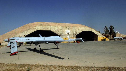 Căng thẳng với Iran, Mỹ sơ tán hàng trăm nhân sự tại căn cứ Iraq - Ảnh 1. Căng thẳng với Iran, Mỹ sơ tán hàng trăm nhân sự tại căn cứ Iraq - Ảnh 1.
