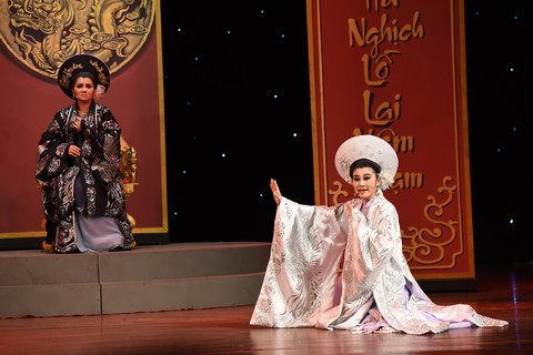 Đạo diễn kịch nói làm cải lương - Ảnh 6. Đạo diễn kịch nói làm cải lương - Ảnh 6.