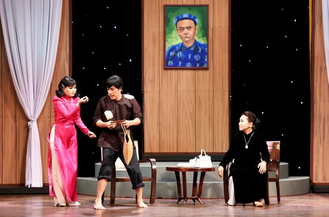 Đạo diễn kịch nói làm cải lương - Ảnh 10. Đạo diễn kịch nói làm cải lương - Ảnh 10.