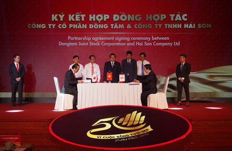 50 năm thương hiệu Đồng Tâm: Hành trình từ xưởng sản xuất gạch bông bước ra thế giới - Ảnh 4. 50 năm thương hiệu Đồng Tâm: Hành trình từ xưởng sản xuất gạch bông bước ra thế giới - Ảnh 4.