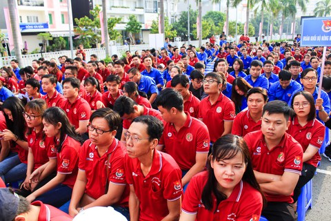 Mang chuyên môn làm đẹp cho đời - Ảnh 5. Mang chuyên môn làm đẹp cho đời - Ảnh 5.