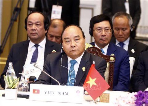 Thủ tướng Nguyễn Xuân Phúc: Biển Đông còn phức tạp, ngư dân còn bị va chạm nhiều - Ảnh 1. Thủ tướng Nguyễn Xuân Phúc: Biển Đông còn phức tạp, ngư dân còn bị va chạm nhiều - Ảnh 1.