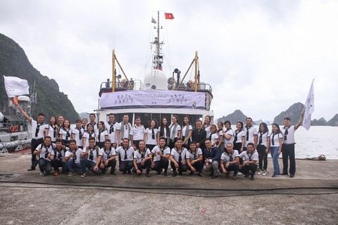Hành trình Từ trái tim: Trao gửi khát vọng lớn đến thanh niên vùng biển đảo - Ảnh 4. Hành trình Từ trái tim: Trao gửi khát vọng lớn đến thanh niên vùng biển đảo - Ảnh 4.