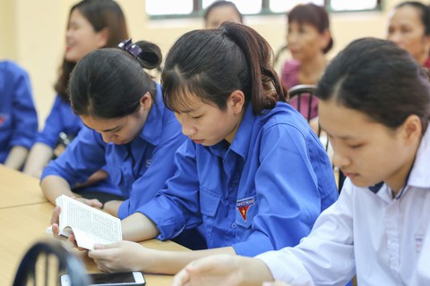 Hành trình Từ trái tim: Trao gửi khát vọng lớn đến thanh niên vùng biển đảo - Ảnh 10. Hành trình Từ trái tim: Trao gửi khát vọng lớn đến thanh niên vùng biển đảo - Ảnh 10.