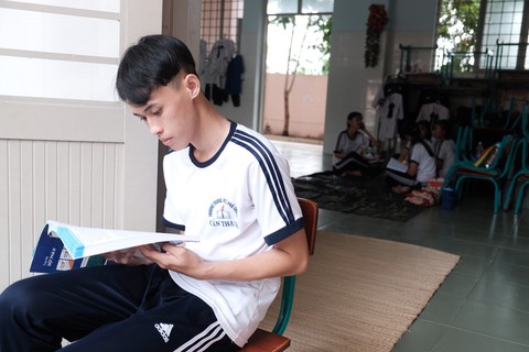 Thí sinh xã đảo duy nhất TP.HCM mượn phòng học làm chỗ trọ đi thi - Ảnh 5. Thí sinh xã đảo duy nhất TP.HCM mượn phòng học làm chỗ trọ đi thi - Ảnh 5.