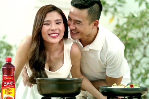 Đằng sau lựa chọn nước chấm cá cơm 3 Miền của Thúy Diễm - Ảnh 1. Đằng sau lựa chọn nước chấm cá cơm 3 Miền của Thúy Diễm - Ảnh 1.