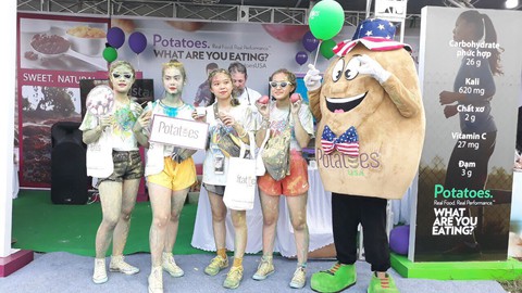 Lễ hội Color Me Run 2019 - Ảnh 2. Lễ hội Color Me Run 2019 - Ảnh 2.