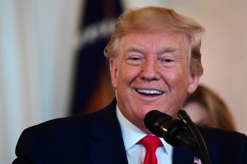 Chủ tịch Kim Jong Un gửi thư cho Tổng thống Trump mừng sinh nhật - Ảnh 1. Chủ tịch Kim Jong Un gửi thư cho Tổng thống Trump mừng sinh nhật - Ảnh 1.