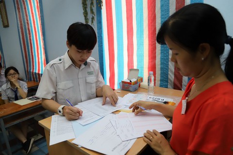 Bài giải gợi ý môn toán thi THPT quốc gia 2019 - đủ 24 mã đề - Ảnh 1. Bài giải gợi ý môn toán thi THPT quốc gia 2019 - đủ 24 mã đề - Ảnh 1.