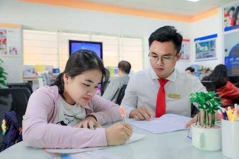 Xu hướng xét tuyển học bạ vào đại học quốc tế - Ảnh 1. Xu hướng xét tuyển học bạ vào đại học quốc tế - Ảnh 1.