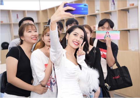 Huawei khai trương cửa hàng trải nghiệm tại TP HCM - Ảnh 4. Huawei khai trương cửa hàng trải nghiệm tại TP HCM - Ảnh 4.