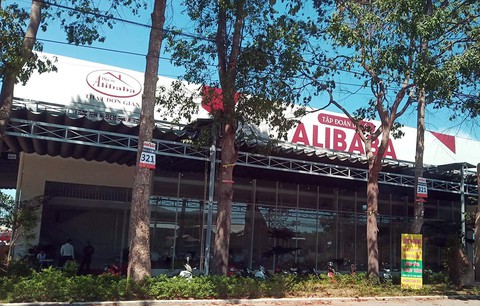 Địa ốc Alibaba nhận của khách hàng hơn 771 tỉ đồng - Ảnh 3. Địa ốc Alibaba nhận của khách hàng hơn 771 tỉ đồng - Ảnh 3.