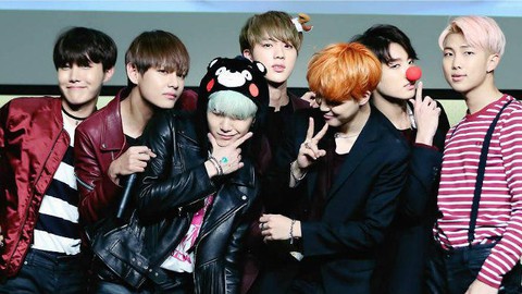 Nhóm nhạc Hàn Quốc BTS đạt 6 kỷ lục Guinness trong 2 tháng - Ảnh 4. Nhóm nhạc Hàn Quốc BTS đạt 6 kỷ lục Guinness trong 2 tháng - Ảnh 4.