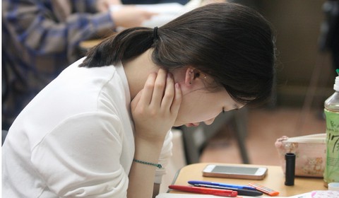 Giới trẻ Hàn mê làm công chức hơn làm sao giải trí - Ảnh 5. Giới trẻ Hàn mê làm công chức hơn làm sao giải trí - Ảnh 5.