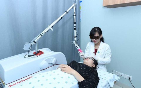 Đang trẻ trung, bỗng dưng già đi chục tuổi - Ảnh 1. Đang trẻ trung, bỗng dưng già đi chục tuổi - Ảnh 1.