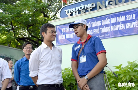 Tình nguyện viên - tình bạn không thể quên của thí sinh cả nước - Ảnh 14. Tình nguyện viên - tình bạn không thể quên của thí sinh cả nước - Ảnh 14.
