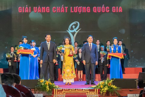 Du lịch Hoàn Mỹ - Đơn vị lữ hành đầu tiên đạt giải Vàng Chất Lượng Quốc gia - Ảnh 1. Du lịch Hoàn Mỹ - Đơn vị lữ hành đầu tiên đạt giải Vàng Chất Lượng Quốc gia - Ảnh 1.