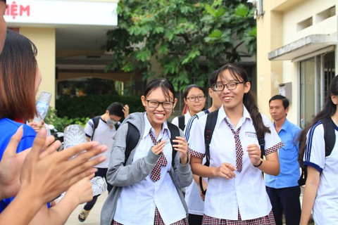 GS Võ Tòng Xuân: Không nên thi THPT quốc gia, sát hạch sinh viên tốt nghiệp - Ảnh 3. GS Võ Tòng Xuân: Không nên thi THPT quốc gia, sát hạch sinh viên tốt nghiệp - Ảnh 3.