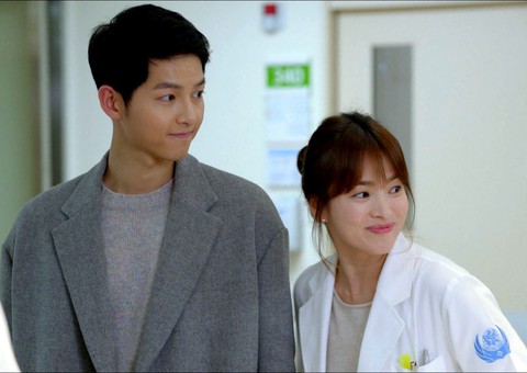 Song Joong Ki và Song Hye Kyo của Hậu duệ mặt trời tuyên bố ly hôn - Ảnh 5. Song Joong Ki và Song Hye Kyo của Hậu duệ mặt trời tuyên bố ly hôn - Ảnh 5.