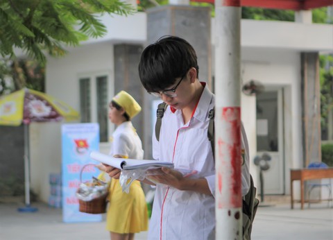 Gần nửa triệu thí sinh thi khoa học xã hội: Atlat sẽ cân cả vũ trụ! - Ảnh 4. Gần nửa triệu thí sinh thi khoa học xã hội: Atlat sẽ cân cả vũ trụ! - Ảnh 4.