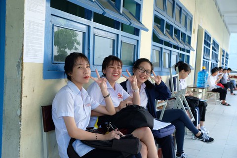 Gần nửa triệu thí sinh thi khoa học xã hội: Atlat sẽ cân cả vũ trụ! - Ảnh 7. Gần nửa triệu thí sinh thi khoa học xã hội: Atlat sẽ cân cả vũ trụ! - Ảnh 7.