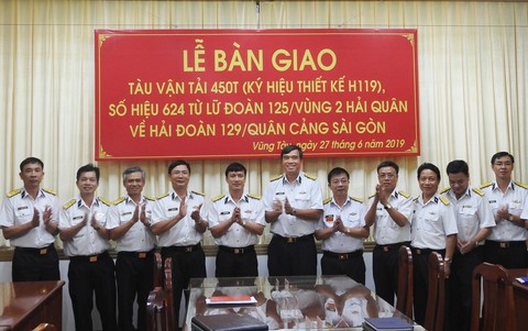 Hải đoàn 129 tiếp nhận tàu vận tải quân sự - Ảnh 2. Hải đoàn 129 tiếp nhận tàu vận tải quân sự - Ảnh 2.