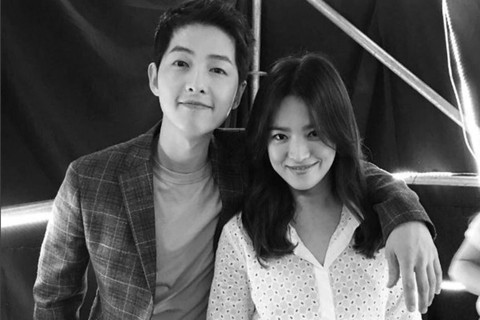 Song Joong Ki và Song Hye Kyo ly hôn chấn động: niềm tin tình yêu cổ tích tan vỡ! - Ảnh 5. Song Joong Ki và Song Hye Kyo ly hôn chấn động: niềm tin tình yêu cổ tích tan vỡ! - Ảnh 5.