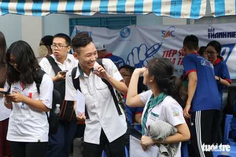 Nụ cười tỏa nắng sau mùa thi, chúng ta tạm biệt thời học sinh đáng nhớ! - Ảnh 12. Nụ cười tỏa nắng sau mùa thi, chúng ta tạm biệt thời học sinh đáng nhớ! - Ảnh 12.