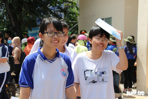 Nụ cười tỏa nắng sau mùa thi, chúng ta tạm biệt thời học sinh đáng nhớ! - Ảnh 19. Nụ cười tỏa nắng sau mùa thi, chúng ta tạm biệt thời học sinh đáng nhớ! - Ảnh 19.