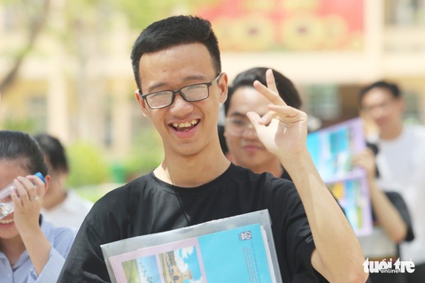 Nụ cười tỏa nắng sau mùa thi, chúng ta tạm biệt thời học sinh đáng nhớ! - Ảnh 25. Nụ cười tỏa nắng sau mùa thi, chúng ta tạm biệt thời học sinh đáng nhớ! - Ảnh 25.