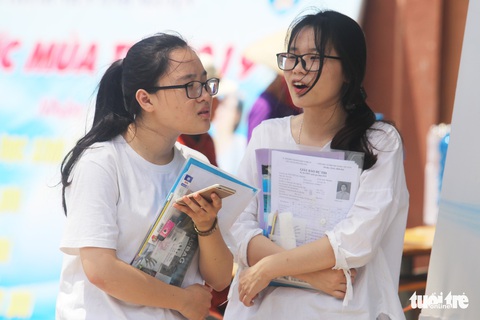 Nụ cười tỏa nắng sau mùa thi, chúng ta tạm biệt thời học sinh đáng nhớ! - Ảnh 26. Nụ cười tỏa nắng sau mùa thi, chúng ta tạm biệt thời học sinh đáng nhớ! - Ảnh 26.