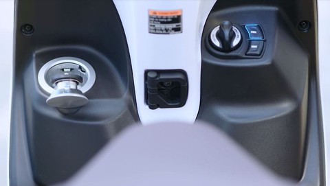 Yamaha Latte quyến rũ chị em với thiết kế ngọt ngào - Ảnh 4. Yamaha Latte quyến rũ chị em với thiết kế ngọt ngào - Ảnh 4.