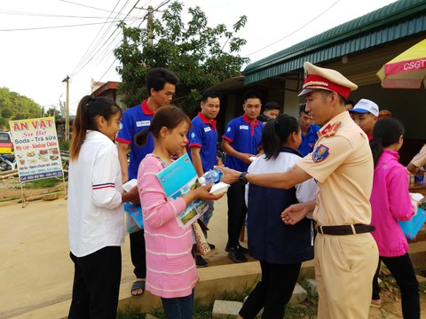 Bữa ăn sáng tươm tất hiếm hoi - Ảnh 1. Bữa ăn sáng tươm tất hiếm hoi - Ảnh 1.