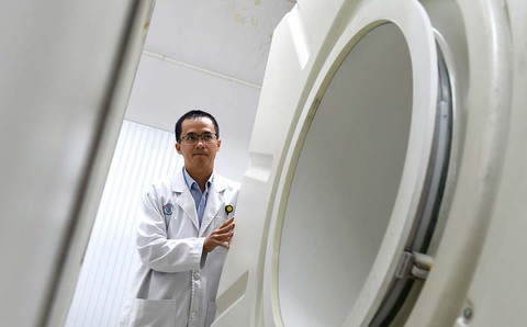 Lò thuốc phóng xạ hỏng: Bệnh nhân đi lại 4.000 cây số chụp PET/CT - Ảnh 1. Lò thuốc phóng xạ hỏng: Bệnh nhân đi lại 4.000 cây số chụp PET/CT - Ảnh 1.