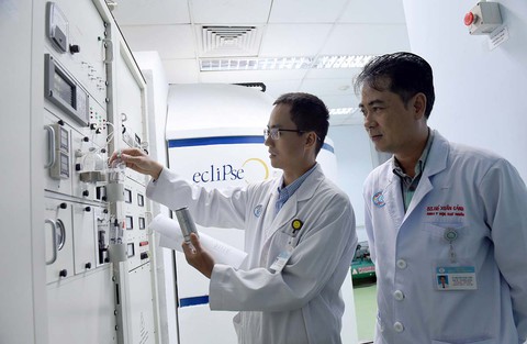Lò thuốc phóng xạ hỏng: Bệnh nhân đi lại 4.000 cây số chụp PET/CT - Ảnh 5. Lò thuốc phóng xạ hỏng: Bệnh nhân đi lại 4.000 cây số chụp PET/CT - Ảnh 5.